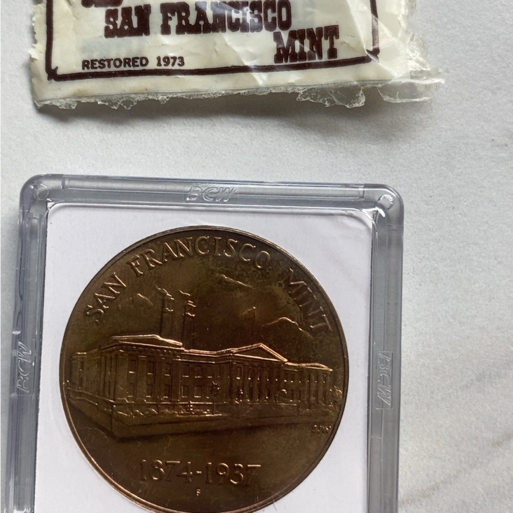 United States Treasury Department Coin - Picture 2 of 4